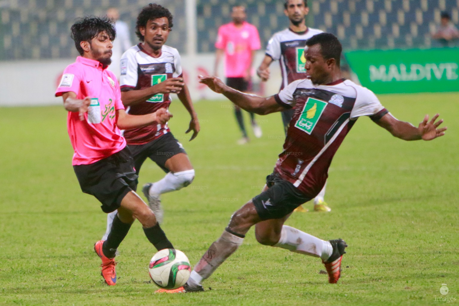 United Victory vs BG Sports Club in Ooredoo Dhivehi Premier League 2016 Male', Sunday, 3 July 2016. (Images.mv Photo: Abdulla Abeedh)
